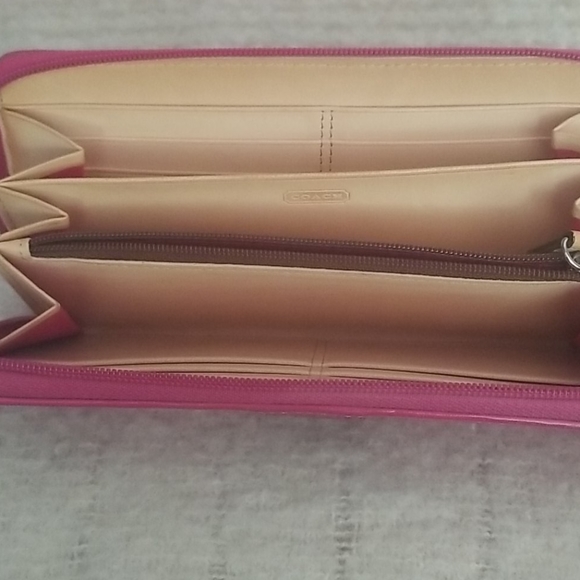 Coach Pink Zipper Wallet - Picture 4 of 4